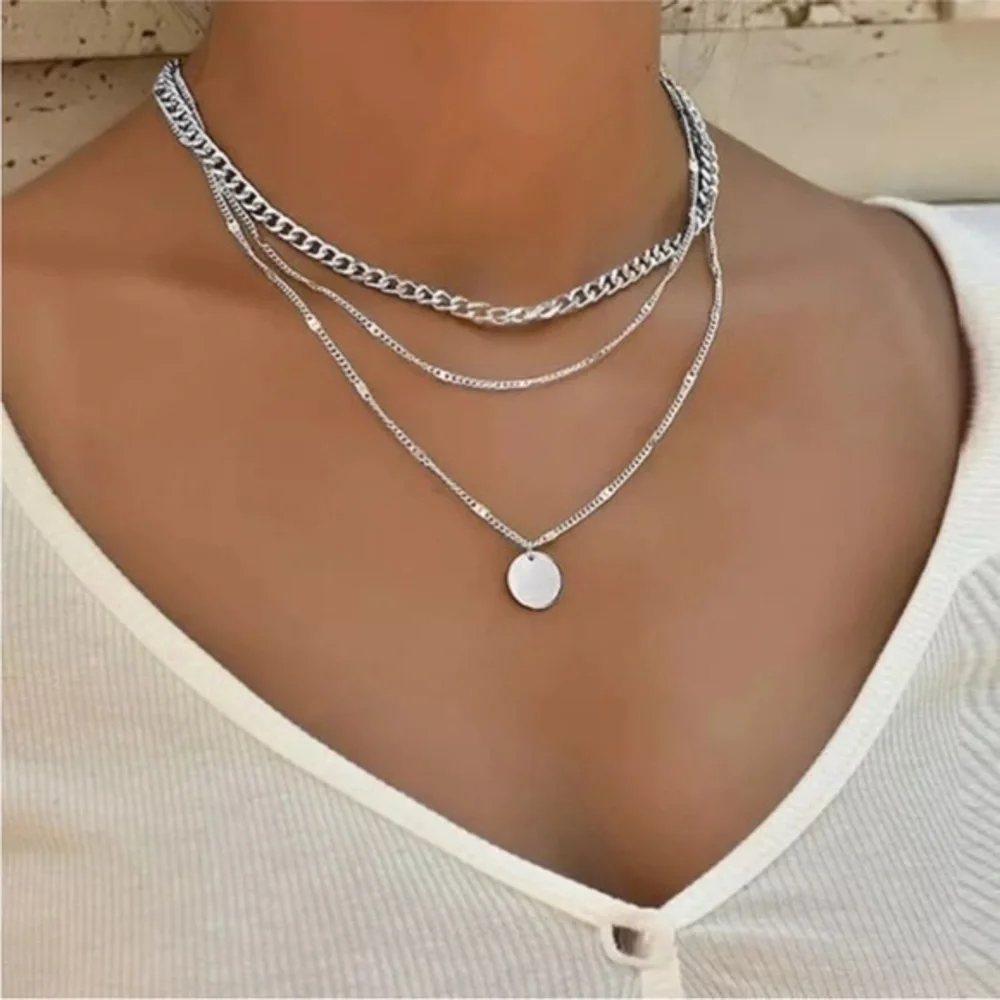 Silver necklace